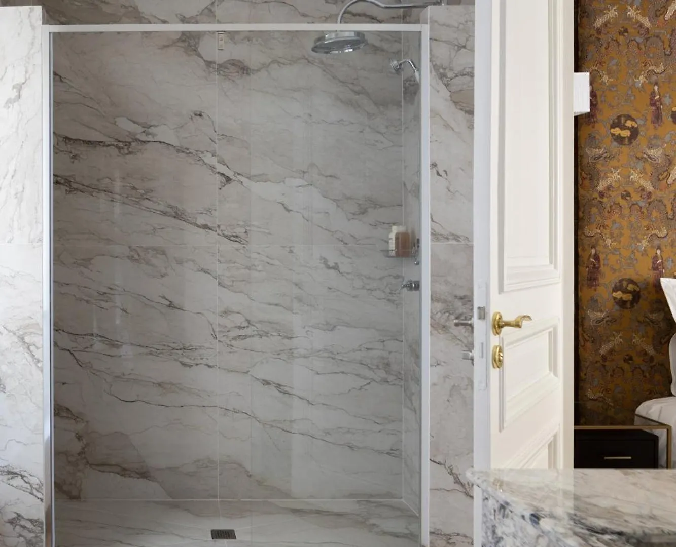 Champs Elysees Montaigne Luxury 2 Bedroom Paris Apartment
